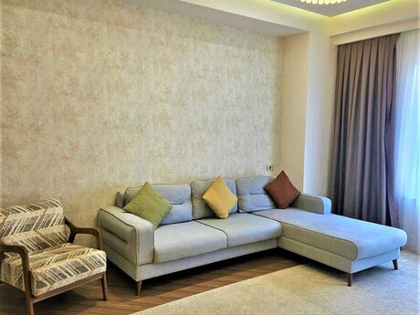 Kirayə 3 otaqlı mənzil, 110 m², Ağ şəhər: 2 400 ₼/ay 2