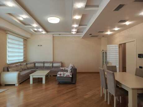 3 rooms · 148 m² · floor 14/22, Altes Plaza
