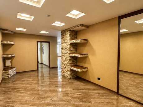 4 otaqlı mənzil, 230 m², 28 May: 600 000 ₼ 3