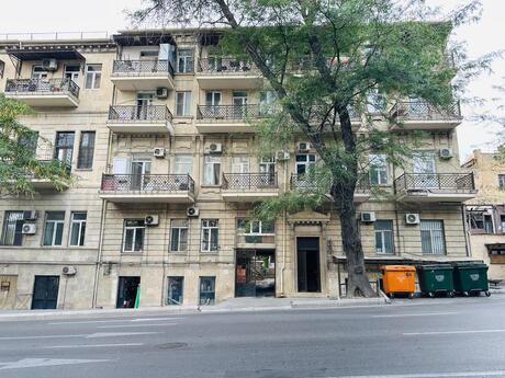 4 otaqlı mənzil, 125 m², Nizami: 335 000 ₼ 4