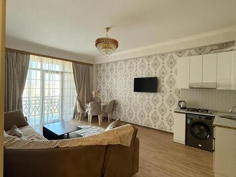 Elan №6418264 - Bakı, 28 May m., 1 otaqlı, 45 m², 10/21 mərtəbə