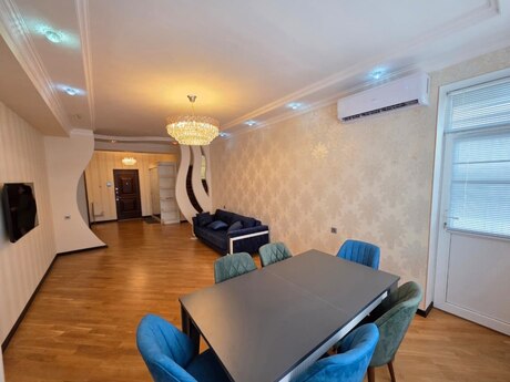 3-room apartment for rent, 100 m², Azadlıq Prospekti: 900 ₼/mo 4