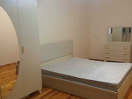3-room apartment for rent, 130 m², Həzi Aslanov: 750 ₼/mo 5