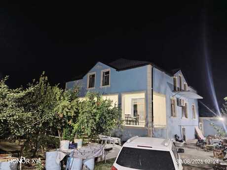 7 otaqlı həyət evi, 350 m², Zabrat: 169 000 ₼ 2