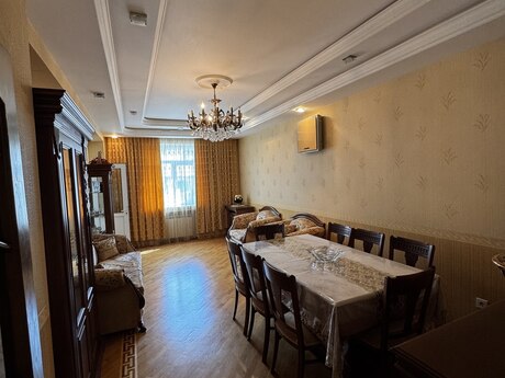 Kirayə 3 otaqlı mənzil, 150 m², İnşaatçılar: 1 450 ₼/ay 4
