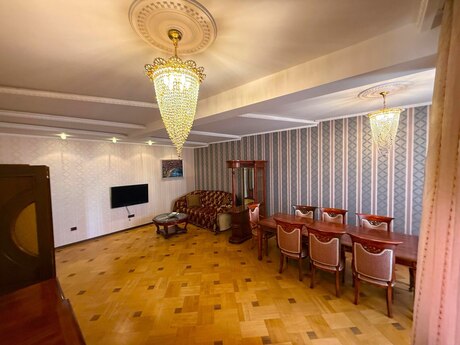 4-комнатная квартира, 170 м², İçəri Şəhər: 499 000 ₼ 4