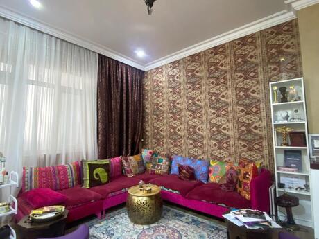 4 otaq · 157 m² · 4/5 mərtəbə, İnşaatçılar