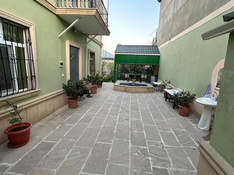 6 otaqlı həyət evi, 170 m², Yeni Ramana: 198 000 ₼ 3