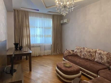 Kirayə 3 otaqlı mənzil, 83 m², Həzi Aslanov: 700 ₼/ay 3