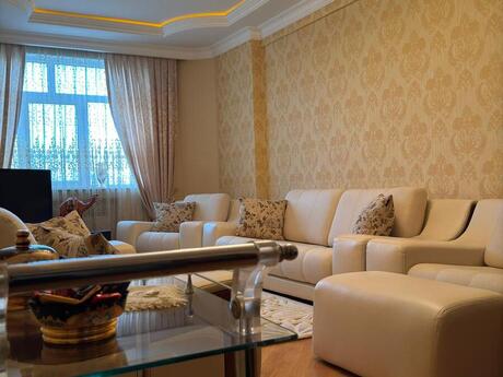 3 otaqlı mənzil, 135 m², 20 Yanvar: 298 000 ₼ 3