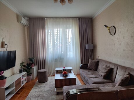 2 otaq · 44 m² · 2/5 mərtəbə, Bayıl