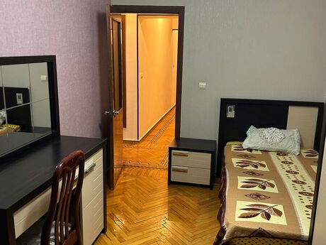 Аренда: 4-комнатная квартира, 110 м², Elmlər Akademiyası: 850 ₼/мес 3