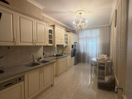 3 otaqlı mənzil, 138 m², Yasamal: 310 000 ₼ 2