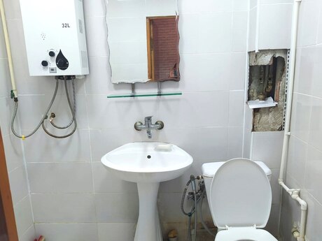 1-room apartment for rent, 42 m², Neftçilər: 480 ₼/mo 3
