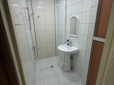 Kirayə 2 otaqlı mənzil, 50 m², İnşaatçılar: 650 ₼/ay 5