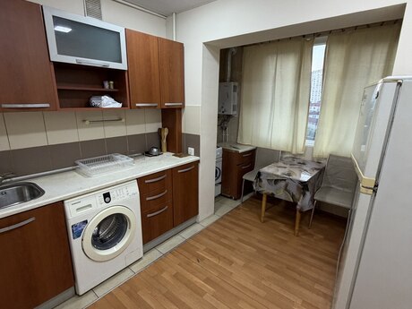 Kirayə 2 otaqlı mənzil, 50 m², İnşaatçılar: 650 ₼/ay 2