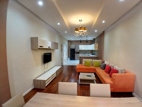 Аренда: 3-комнатная квартира, 110 м², İçəri Şəhər: 1 800 ₼/мес 2
