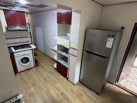 4-room apartment for rent, 130 m², Xalqlar Dostluğu: 250 ₼/mo 2