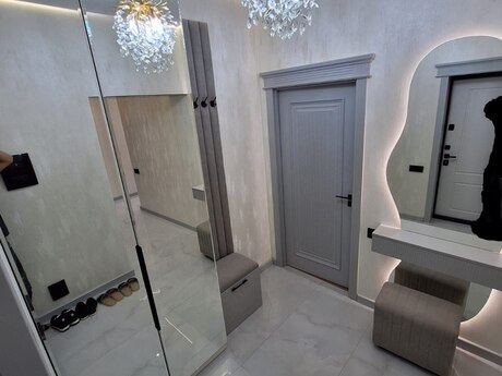 4 otaqlı mənzil, 110 m², Neftçilər: 355 000 ₼ 2