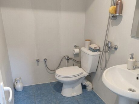 8 otaqlı həyət evi, 130 m², Binə: 89 000 ₼ 5