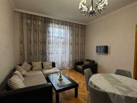 Elan №6419093 - Bakı, Səbail r., 2 otaqlı, 76 m², 4/5 mərtəbə