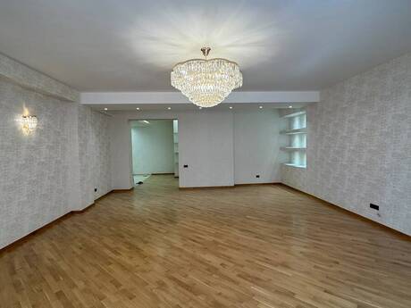 4-room apartment, 245 m², 28 May: 700 000 ₼ 4