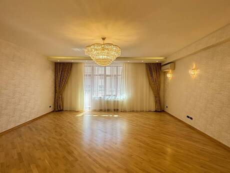 Elan №6419106 - Bakı, 28 May m., 4 otaqlı, 245 m², 13/18 mərtəbə