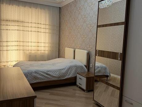 3 otaqlı mənzil, 130 m², İnşaatçılar: 405 000 ₼ 2