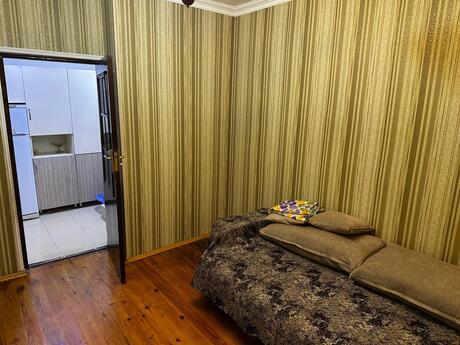 Kirayə 3 otaqlı mənzil, 120 m², İnşaatçılar: 530 ₼/ay 5