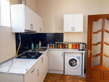 Kirayə 3 otaqlı mənzil, 80 m², Sahil: 1 000 ₼/ay 2
