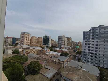 4-комнатная квартира, 165 м², Nizami: 365 000 ₼ 2