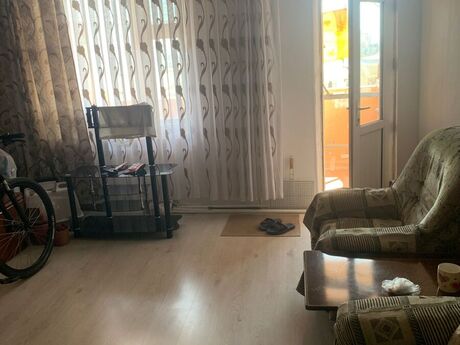 Elan №6419279 - Bakı, Qara Qarayev m., 3 otaqlı, 80 m², 8/9 mərtəbə