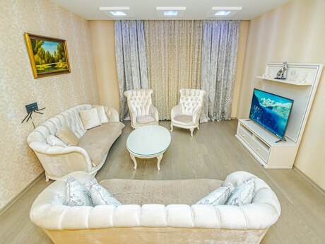 Elan №6419321 - Bakı, Sahil m., 4 otaqlı, 176 m², 5/17 mərtəbə