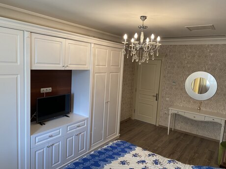 Kirayə 2 otaqlı mənzil, 88 m², İzmir Residence: 1 800 ₼/ay 4