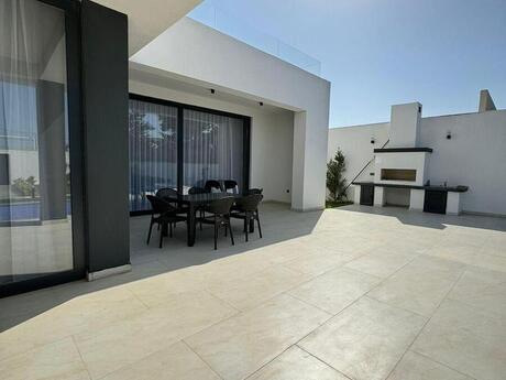 Şüvəlanda 4 otaqlı həyət evi kirayə verilir, 300 m², 150 AZN/ay, şəkil 2 / 12