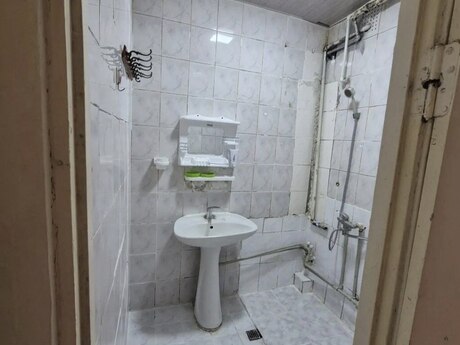 2-room apartment for rent, 55 m², Həzi Aslanov: 150 ₼/mo 4