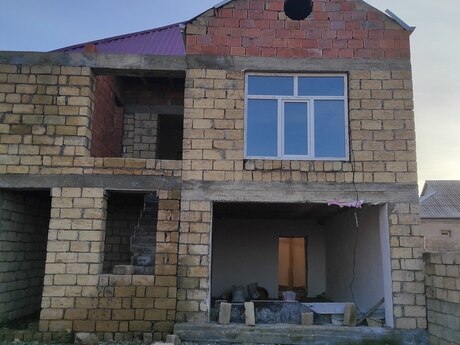 Sarayda 7 otaqlı həyət evi satılır, 180 m², 59 000 AZN, şəkil 2 / 12