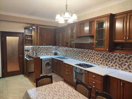 Kirayə 3 otaqlı mənzil, 135 m², Nizami: 1 300 ₼/ay 5
