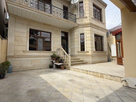 4 otaqlı həyət evi, 180 m², Bakıxanov: 310 000 ₼ 2