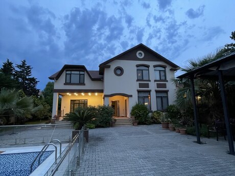 Mərdəkanda 5 otaqlı həyət evi kirayə verilir, 400 m², 200 AZN/ay, şəkil 3 / 12