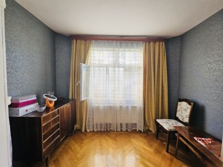 3 otaqlı mənzil, 75 m², Elmlər Akademiyası: 220 000 ₼ 2