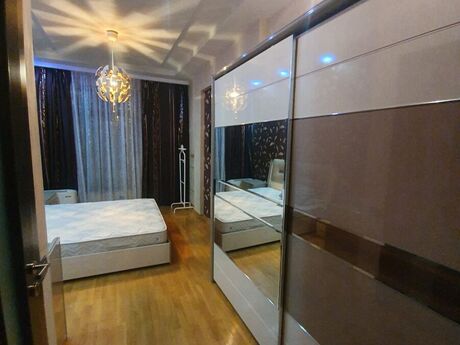 Kirayə 4 otaqlı mənzil, 165 m², Nizami: 1 699 ₼/ay 2