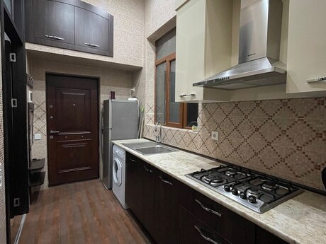 Kirayə 1 otaqlı mənzil, 30 m², Sahil: 700 ₼/ay 3