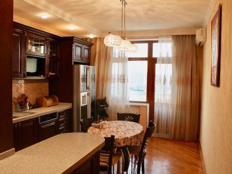 3 otaqlı mənzil, 147 m², Elmlər Akademiyası: 425 000 ₼ 5