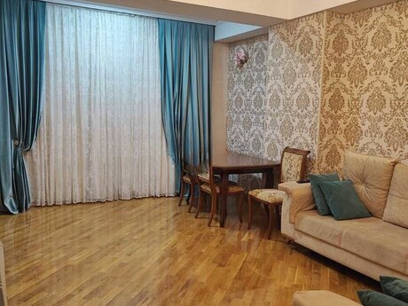Kirayə 3 otaqlı mənzil, 97 m², 28 May: 1 400 ₼/ay 2