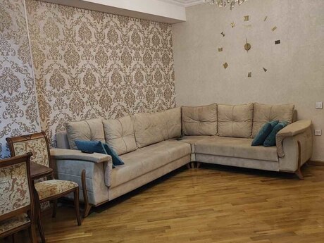 Elan №6419722 - Bakı, 28 May m., 3 otaqlı, 97 m², 4/18 mərtəbə