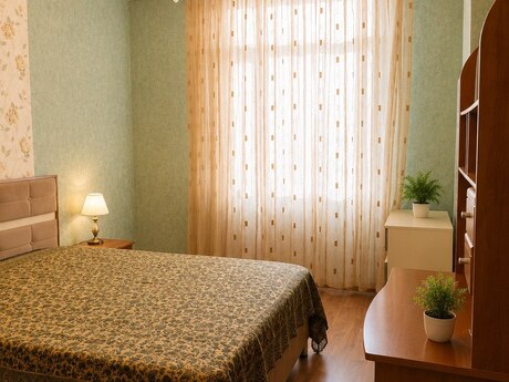 Kirayə 3 otaqlı mənzil, 110 m², İnşaatçılar: 700 ₼/ay 4