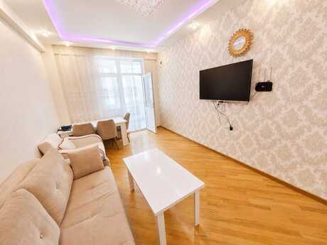 Elan №6419848 - Bakı, Şah İsmayıl Xətai m., 2 otaqlı, 70 m², 12/21 mərtəbə