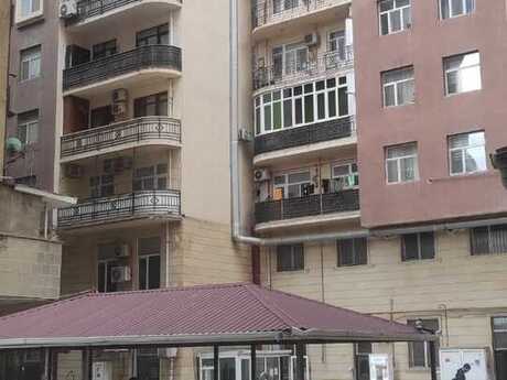 4 otaq · 183 m² · 16/17 mərtəbə, Elmlər Akademiyası