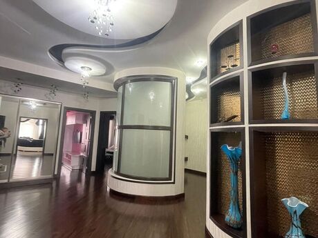 3-room apartment, 158 m², 8 Noyabr: 360 000 ₼ 5